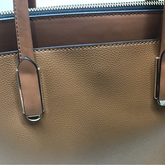 Brown Structured Satchel Crossbody 2 exterior Pockets - Picture 2 of 12